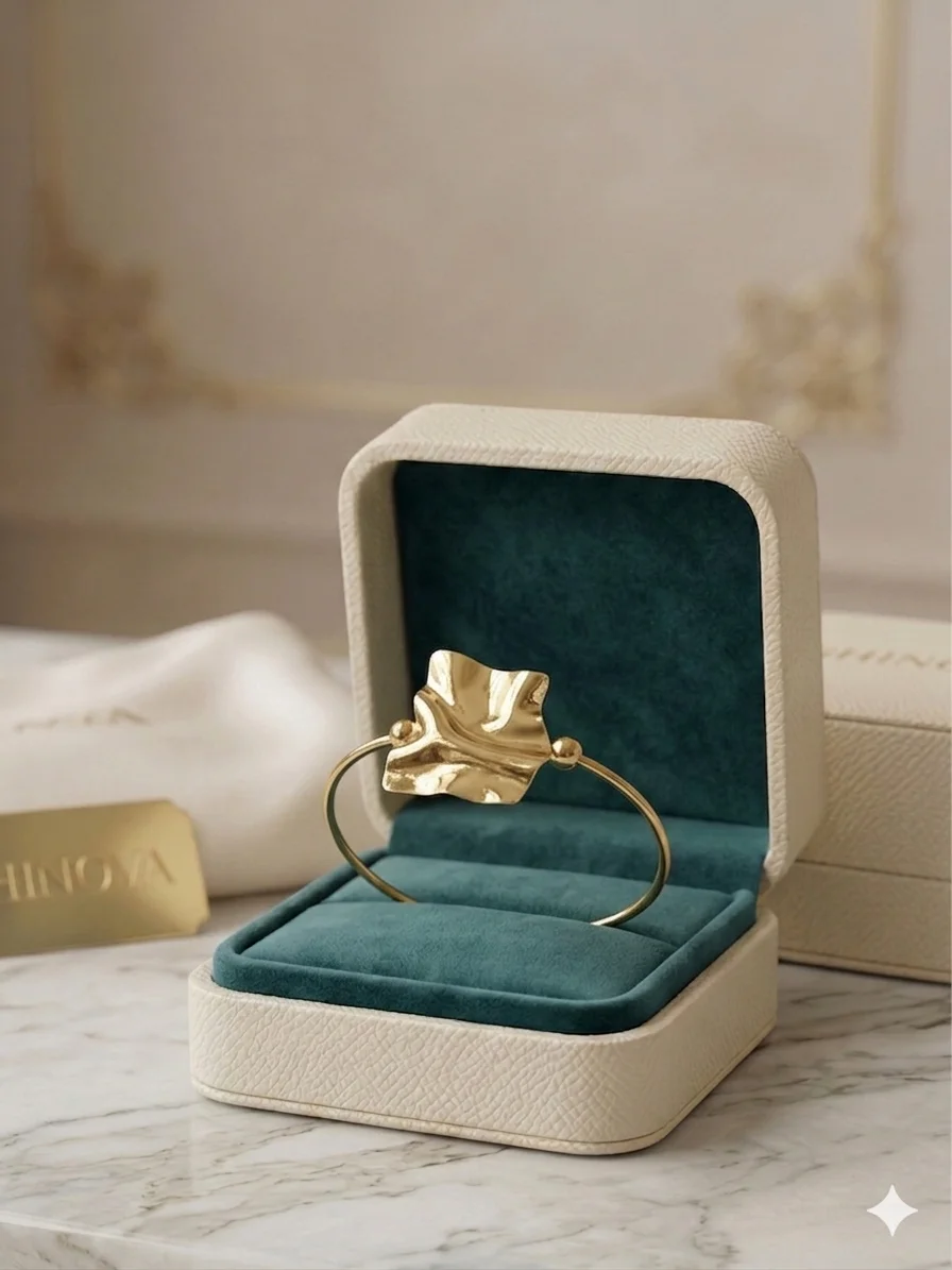 Oval bracelet